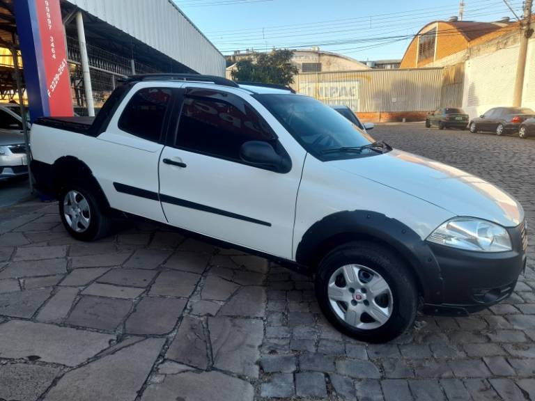 FIAT - STRADA - 2011/2011 - Branca - Sob Consulta