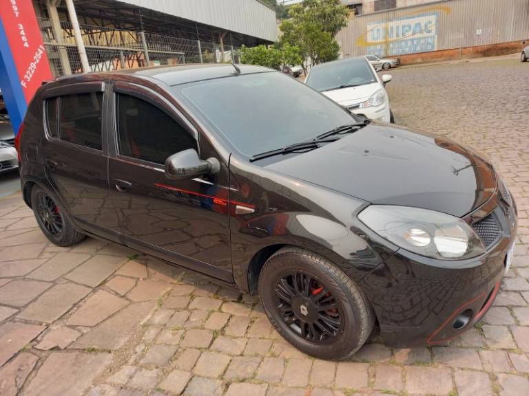 RENAULT - SANDERO - 2010/2011 - Preta - R$ 33.900,00