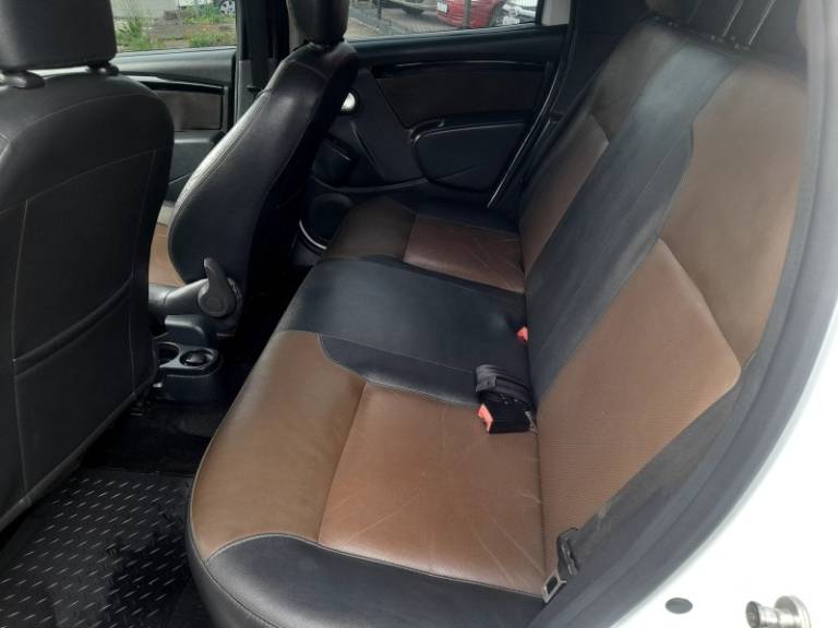 RENAULT - DUSTER - 2016/2016 - Branca - R$ 59.900,00