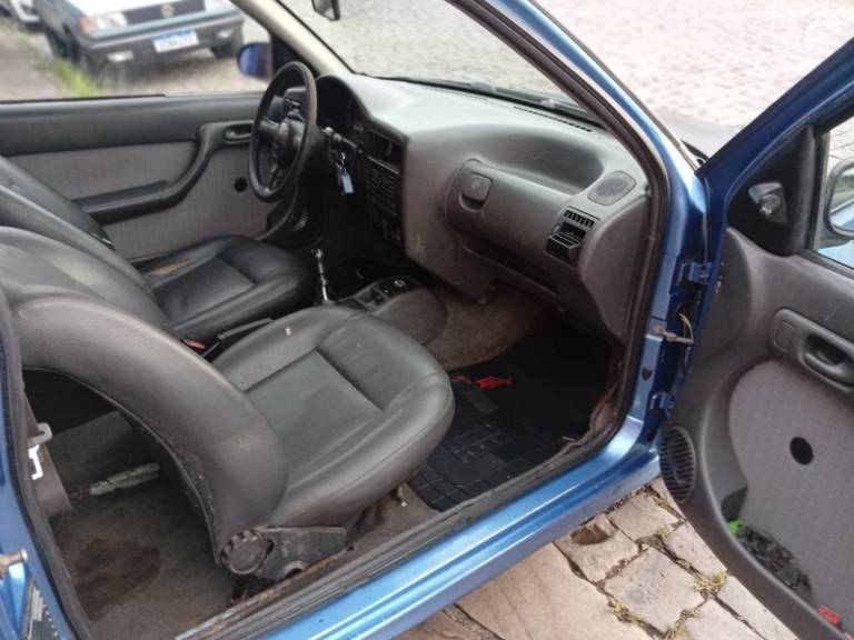 VOLKSWAGEN - GOL - 1996/1996 - Azul - R$ 6.990,00