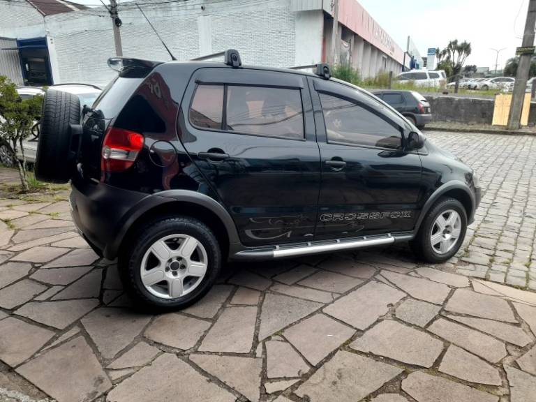VOLKSWAGEN - CROSSFOX - 2009/2009 - Preta - R$ 34.900,00