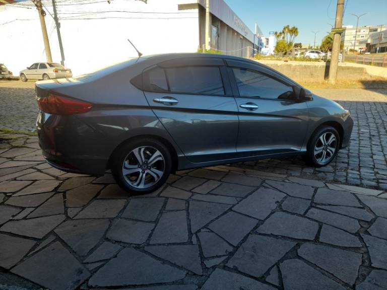 HONDA - CITY - 2017/2017 - Cinza - R$ 75.900,00