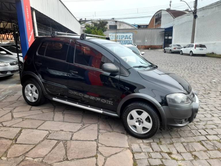 VOLKSWAGEN - CROSSFOX - 2009/2009 - Preta - R$ 34.900,00