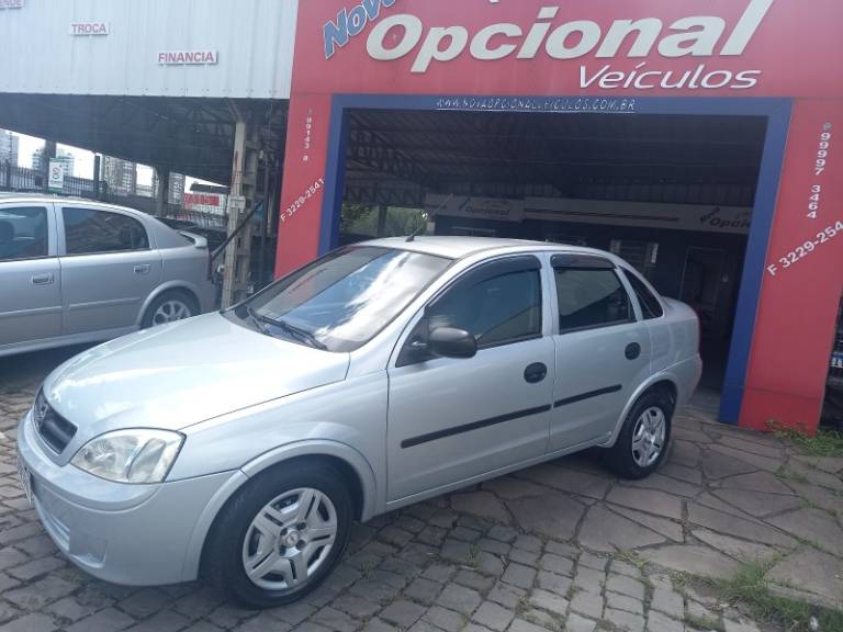 CHEVROLET - CORSA - 2006/2006 - Prata - R$ 19.900,00
