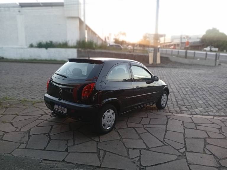 CHEVROLET - CELTA - 2003/2003 - Preta - R$ 18.500,00