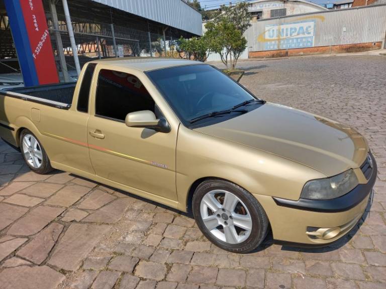 VOLKSWAGEN - SAVEIRO - 2001/2002 - Bege - R$ 35.900,00