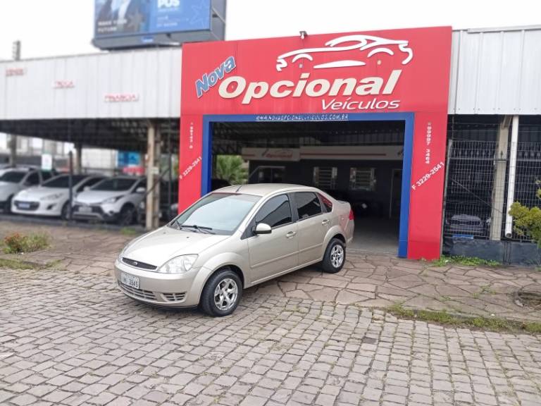 FORD - FIESTA - 2006/2007 - Prata - R$ 22.990,00