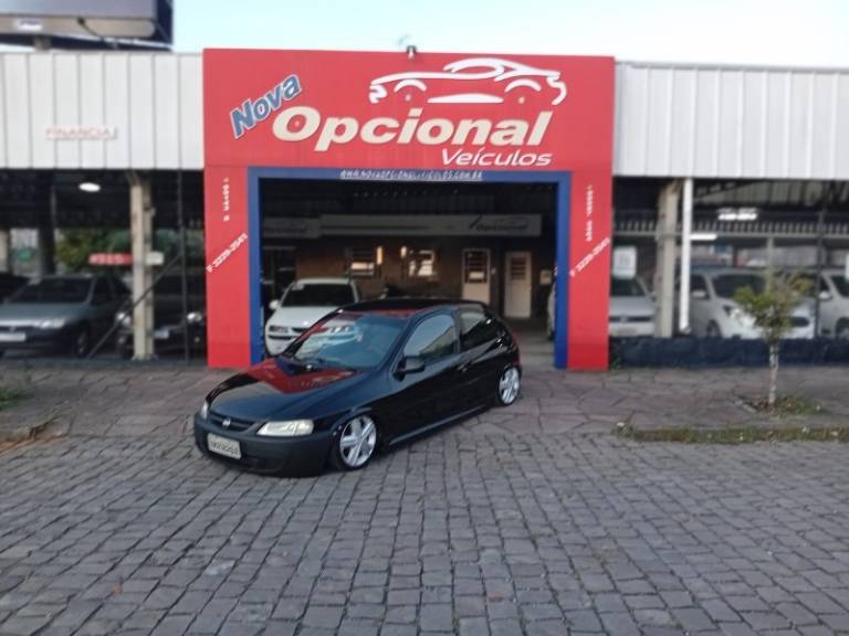CHEVROLET - CELTA - 2002/2002 - Preta - R$ 17.990,00