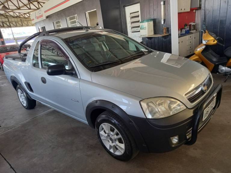 CHEVROLET - MONTANA - 2008/2009 - Prata - R$ 36.900,00