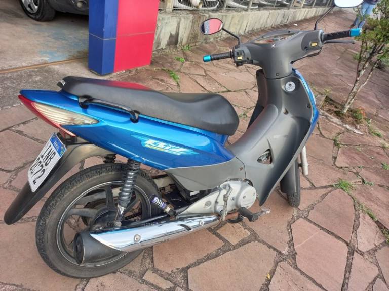 HONDA - BIZ 125 - 2006/2006 - Azul - R$ 7.900,00