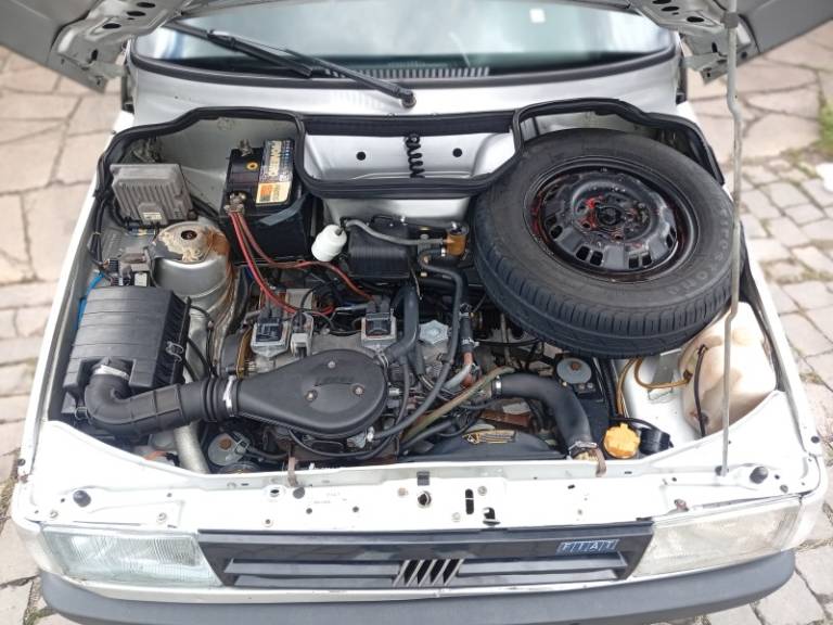 FIAT - UNO - 1993/1994 - Cinza - R$ 7.990,00