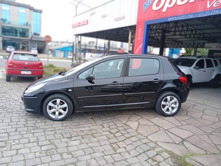 PEUGEOT - 307 - 2008/2009 - Preta - R$ 25.990,00