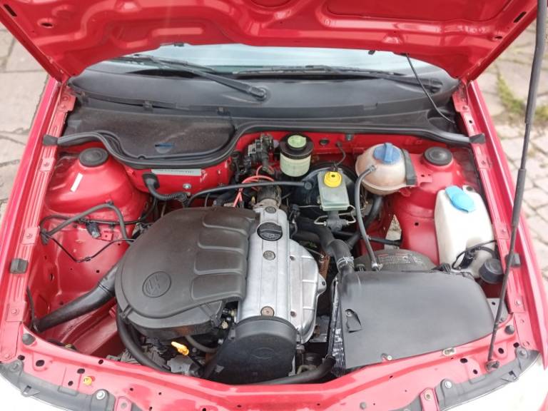 VOLKSWAGEN - GOL - 2000/2000 - Vermelha - R$ 17.990,00