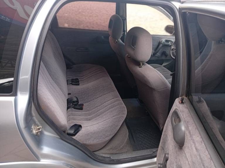 CHEVROLET - CORSA - 1997/1997 - Prata - R$ 17.990,00