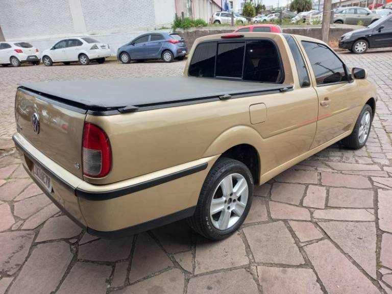 VOLKSWAGEN - SAVEIRO - 2001/2002 - Bege - R$ 36.900,00