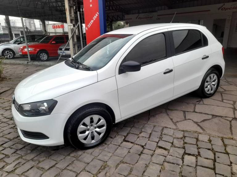 VOLKSWAGEN - GOL - 2016/2016 - Branca - R$ 42.900,00